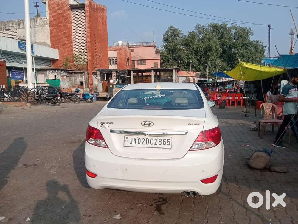 Hyundai Fluidic Verna 2013