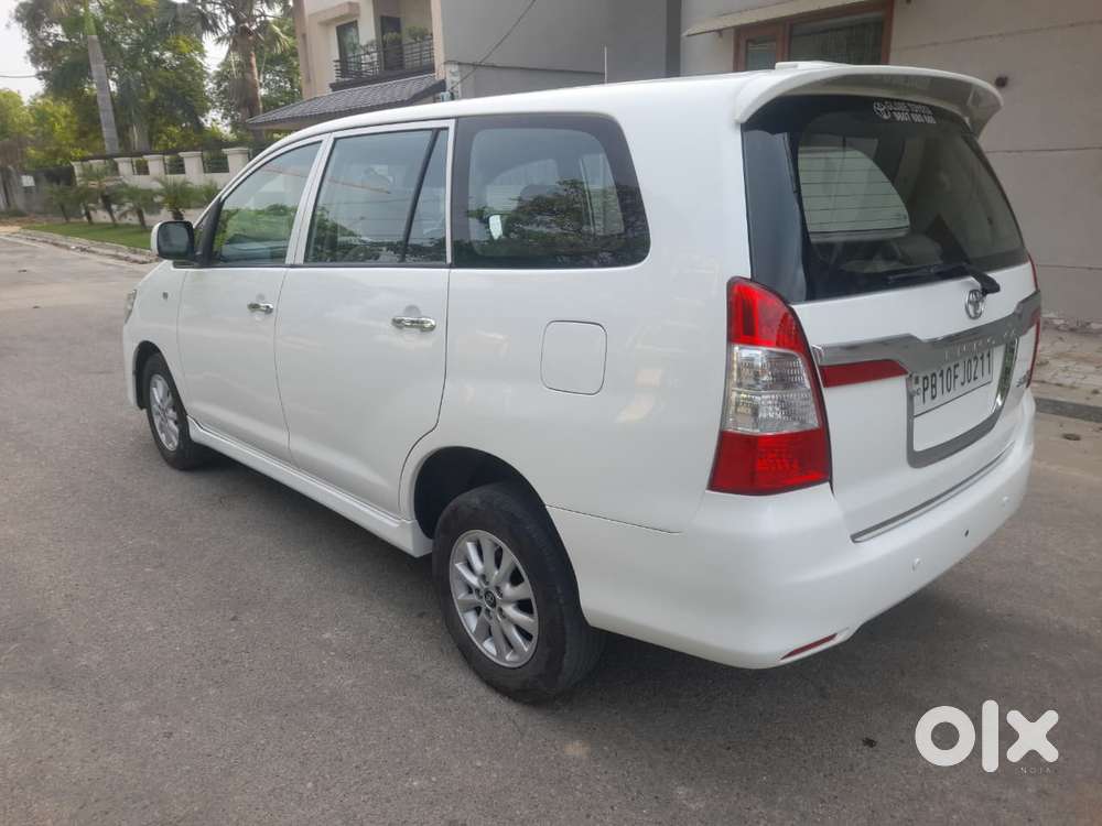 Toyota Innova 2.5 Gx 8 Seater Limited Edition, 2015, Diesel
