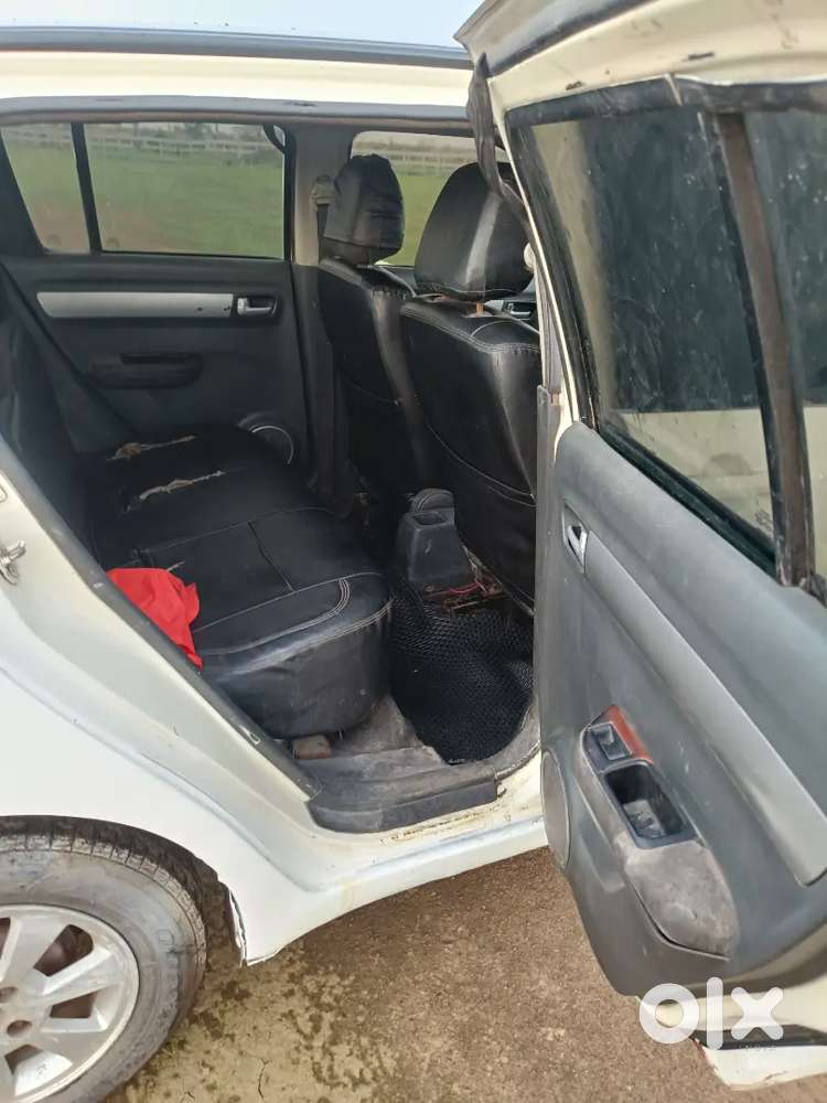 Maruti Suzuki Swift 2005 Petrol
