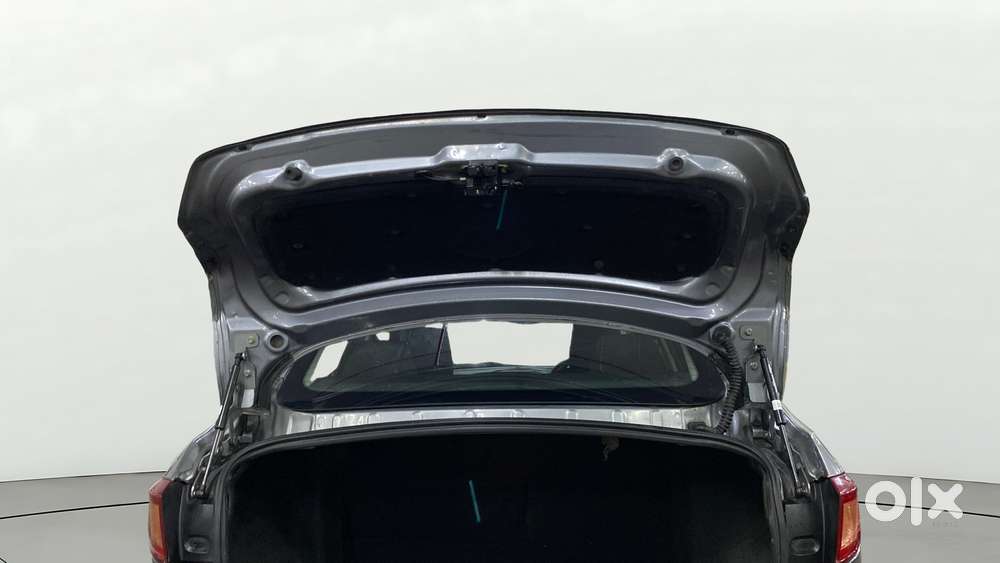 Tata Tigor Xz, 2018, Petrol