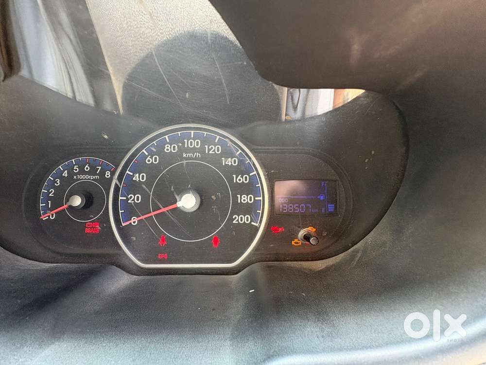 Hyundai I10 Sportz 13