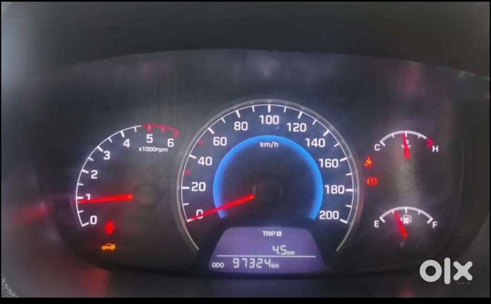Hyundai Grand I10 2015 Diesel 97000 Km Driven