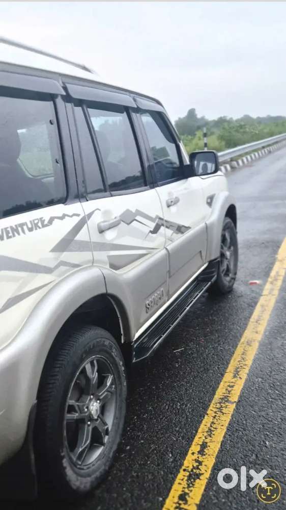 Mahindra Scorpio 2016 Diesel 17 Km Driven