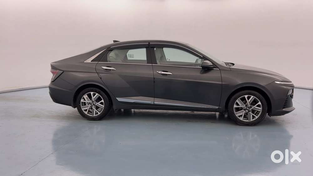 Hyundai Verna 1.5 Sx (o) Petrol Mt, 2023, Petrol