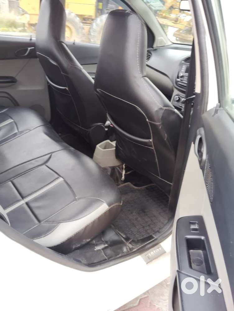 Tata Tiago 1.2 Revotron Xt (o), 2019, Petrol