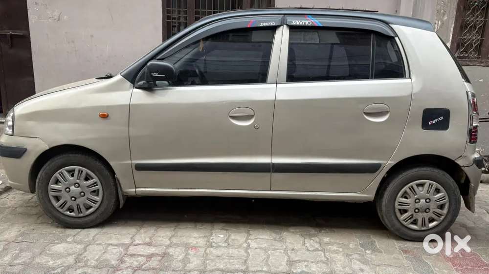 Central Locking Bhi Lagi Hui Hai