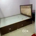 Queen size bed