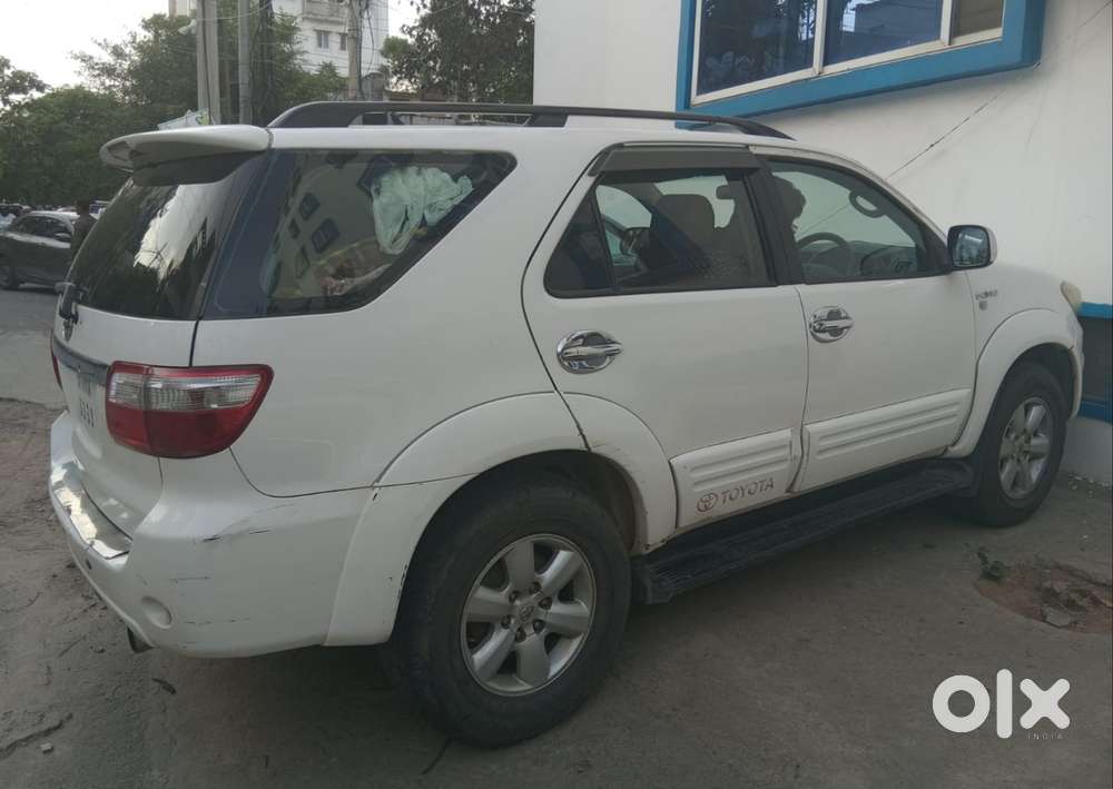 Toyota Fortuner 3.0 4x4 Manual, 2010, Diesel