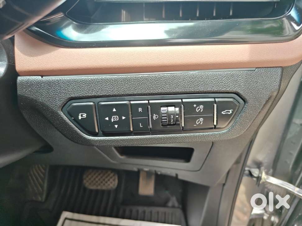 Mg Hector Plus Savvy Pro 1.5 Turbo Petrol Cvt 7 Str, 2024, Petrol