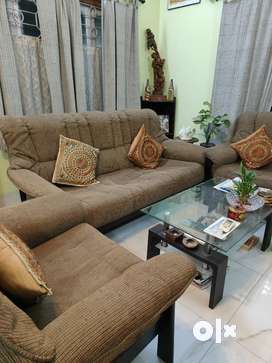 Sofa set deals second hand olx