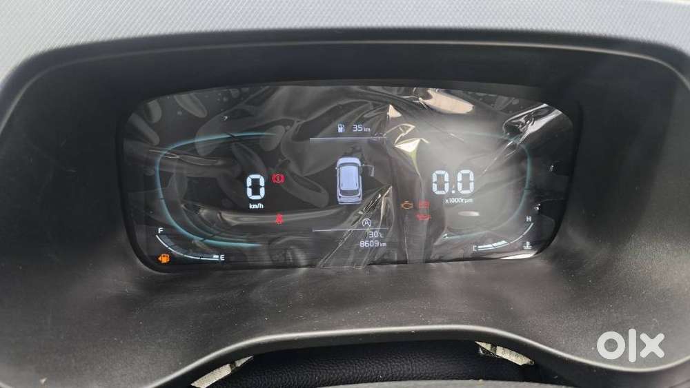 Kia Carens G 1.5 6mt Premium (o) 7-seater, 2024, Petrol
