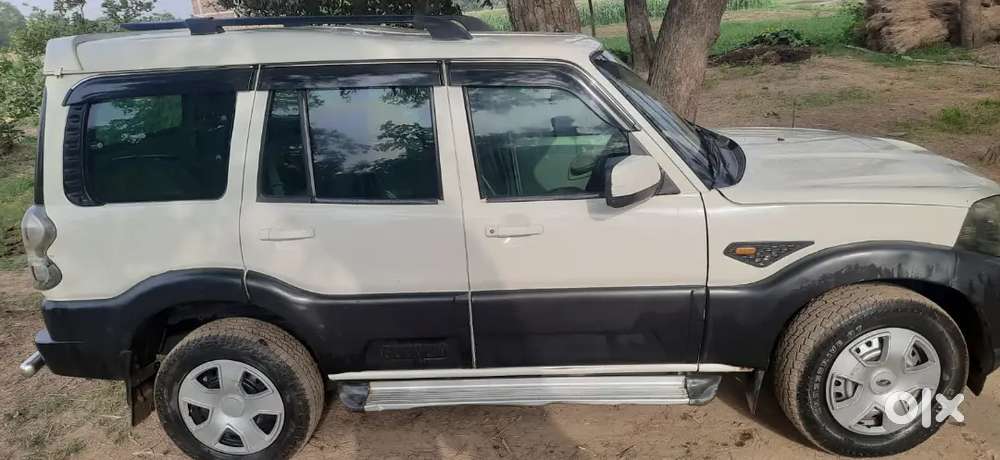 Mahindra Scorpio 2018 Diesel Good Condition/all Tyre New
