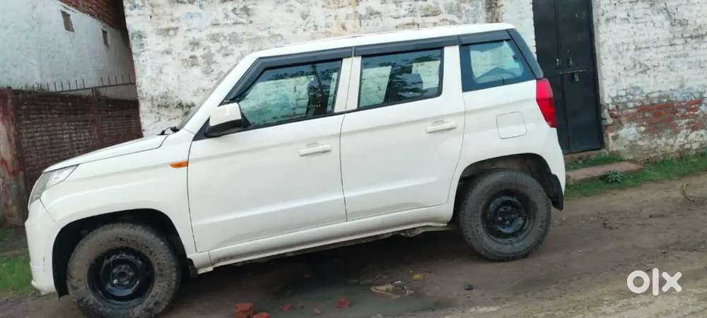 Mahindra Tuv 300 2018 Diesel Well Maintained
