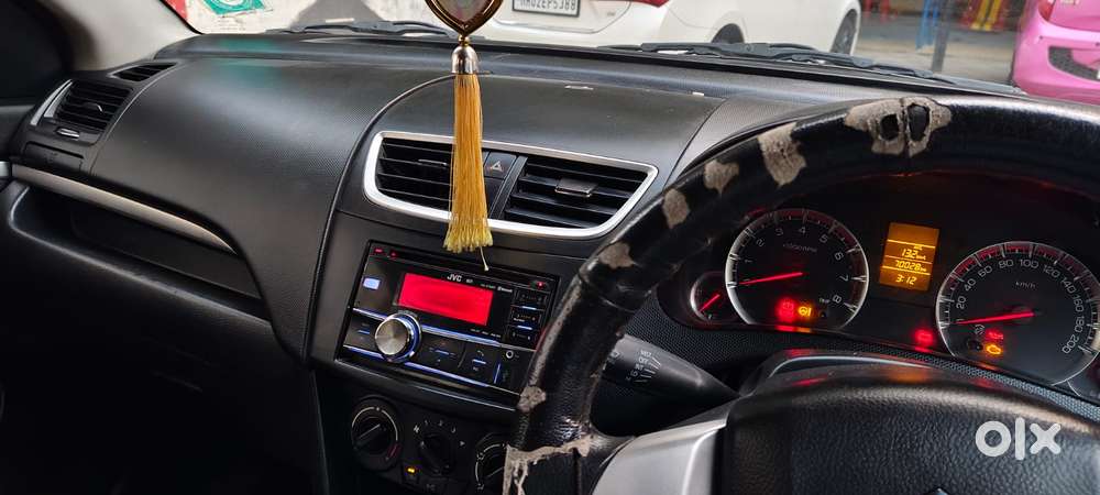 Maruti Suzuki Swift Vxi Abs Bsiv, 2013, Petrol