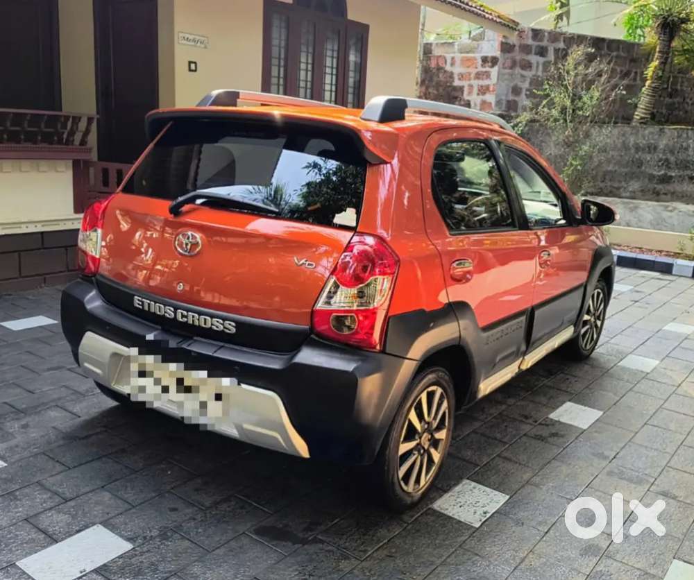 Toyota Etios Cross 2014 Diesel 80000 Km Driven