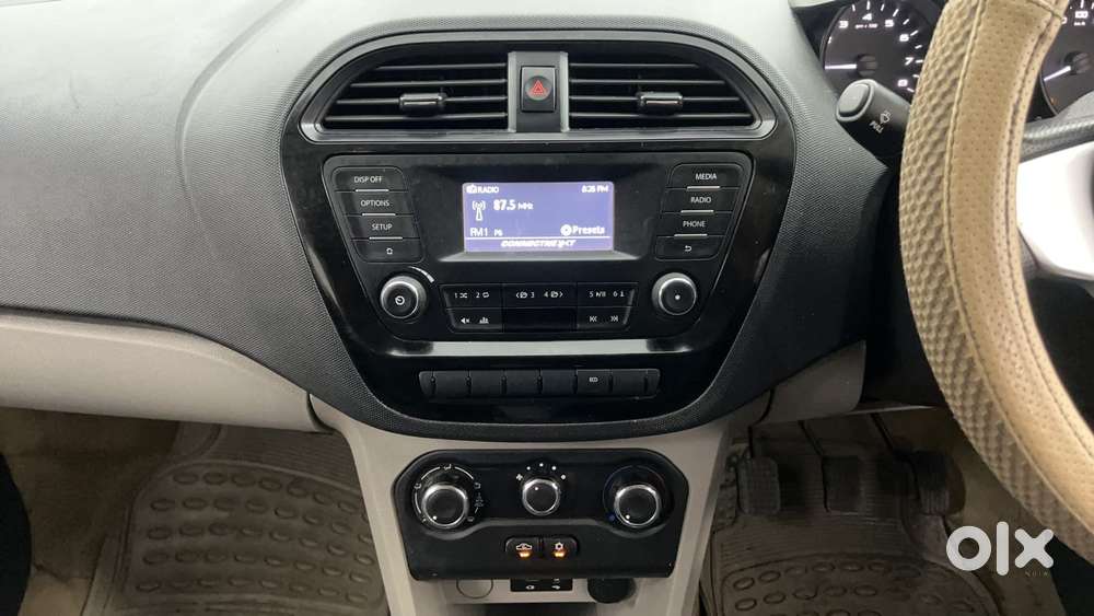 Tata Tiago 1.2 Revotron Xt, 2017, Petrol