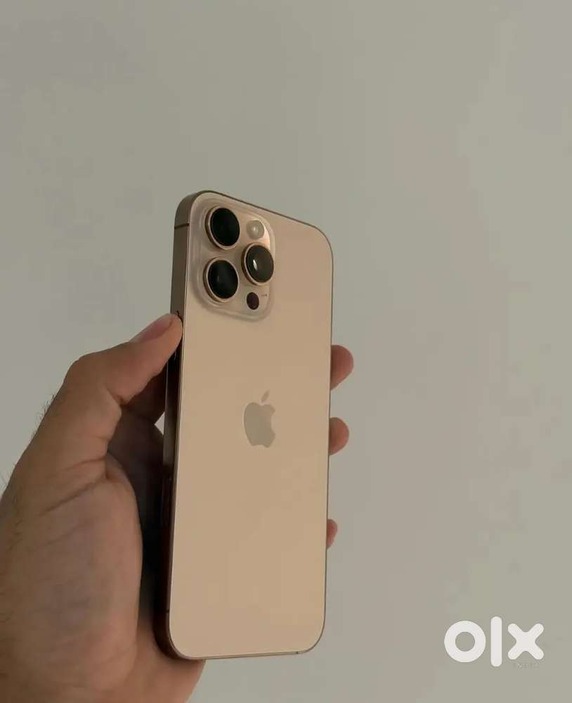 DESERT TITANIUM COLOR IPHONE 16 PRO 256GB IMMACULATE CONDITION