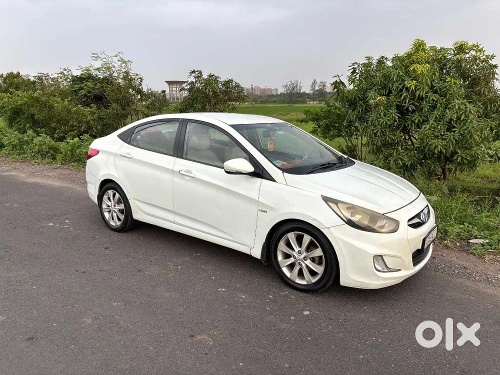 Hyundai Verna Crdi Sx 2011