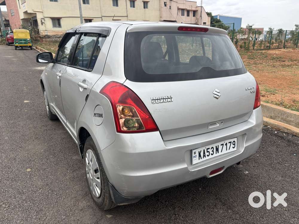 Maruti Suzuki Swift 1.3 Vxi, 2009, Petrol