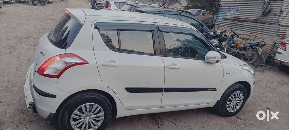 Maruti Suzuki Swift Vxi + Manual, 2013, Petrol