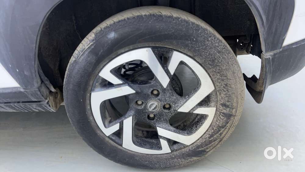 Nissan Magnite 1.0 Xv Premium Turbo, 2021, Petrol