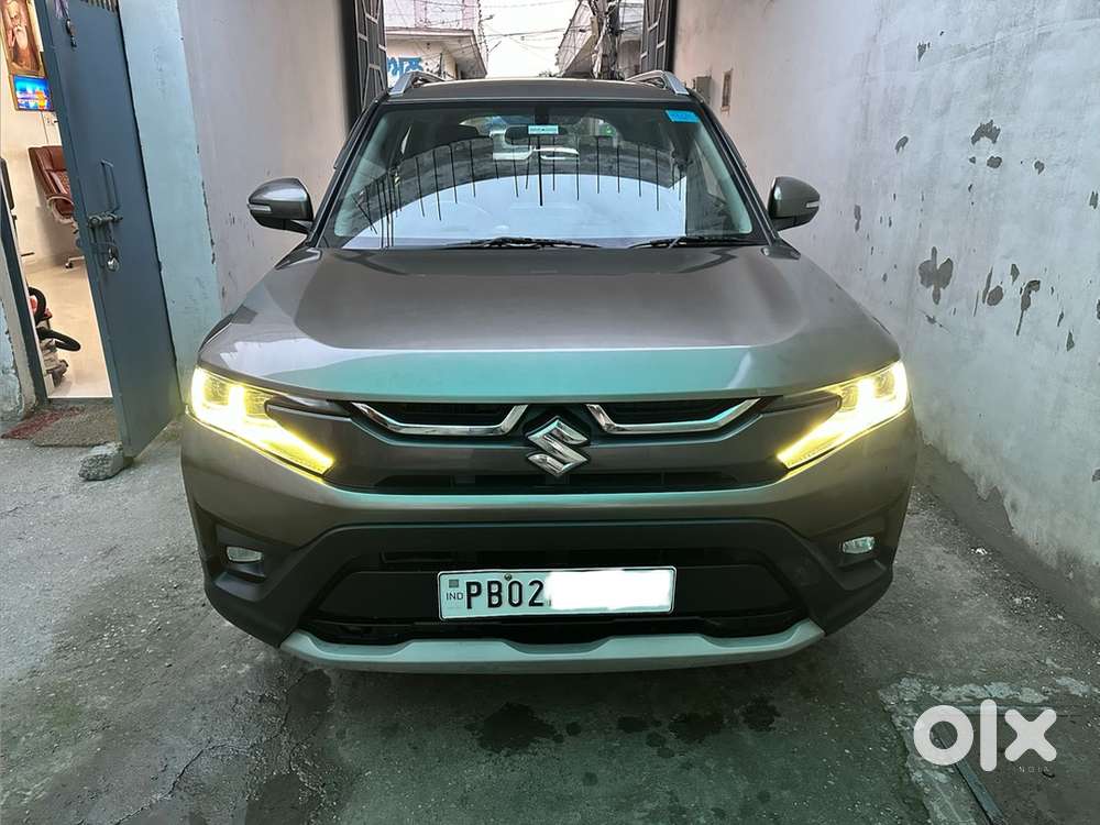 Maruti Brezza Zxi 2023 With Sunroof