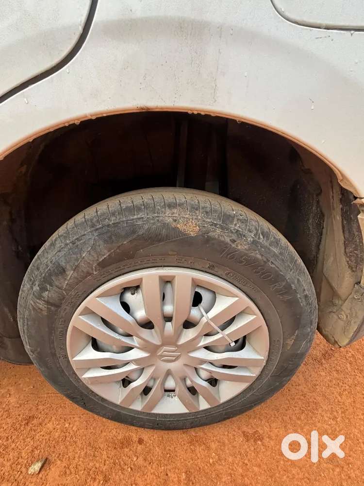 Maruti Suzuki Dzire 2025 Cng & Petrol 37382 Km Driven Serviced Timely