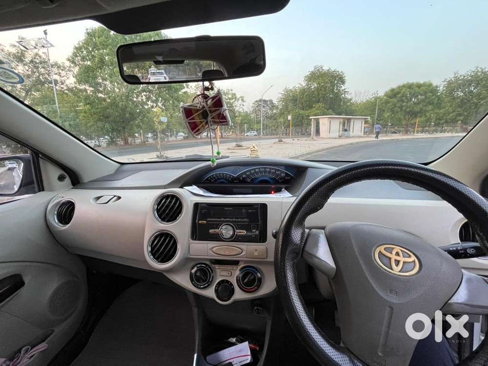 Toyota Etios Cng, Kilometers With Company Record