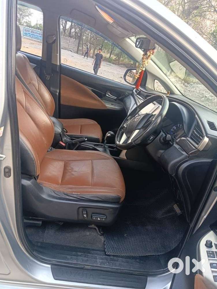 Toyota Innova Crysta 2.8 Z, 2016, Diesel