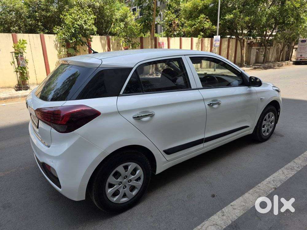Hyundai I20 Magna Plus, 2020, Cng & Hybrids
