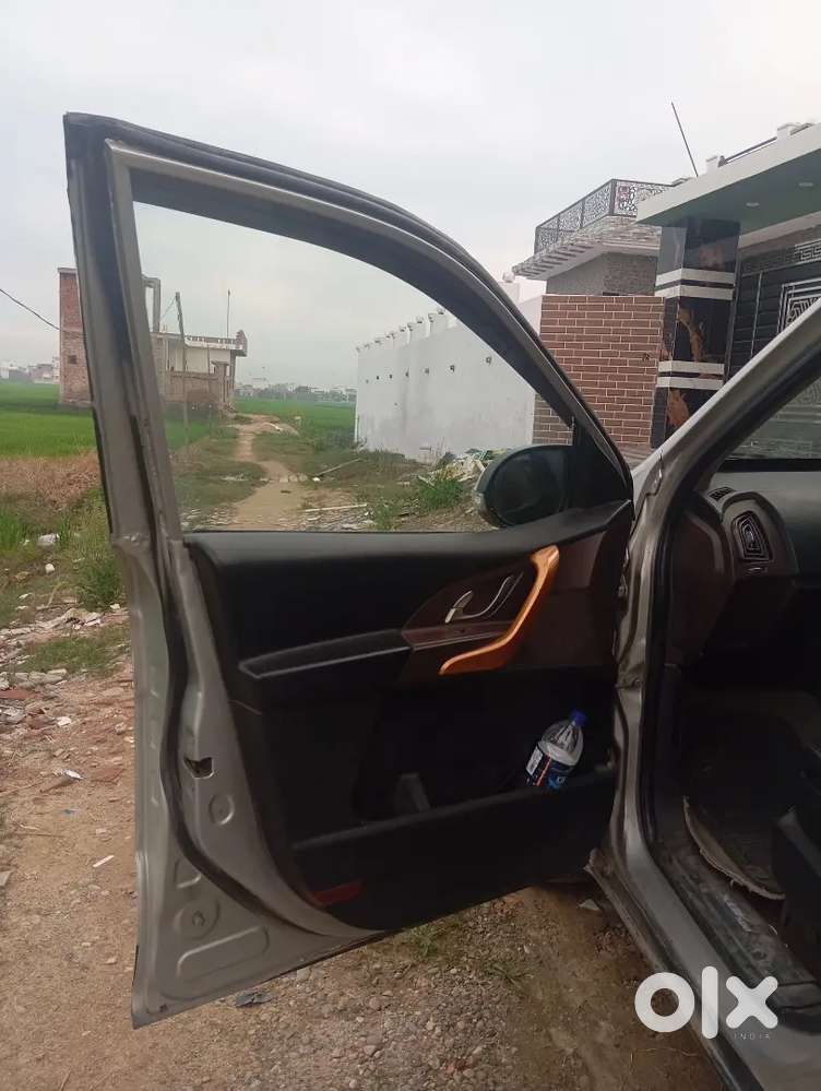 Mahindra Xuv500 2014 Diesel 115000 Km Driven