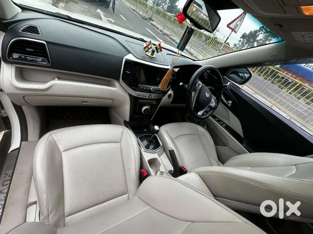 Xuv300 W8 (o)