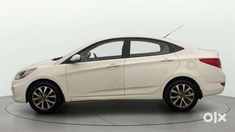 Hyundai Verna Fluidic 1.6 Vtvt Sx, 2013, Petrol