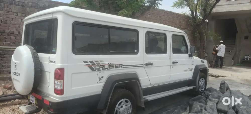 Force Motors Trax Cruiser Diesel Automatic 2026