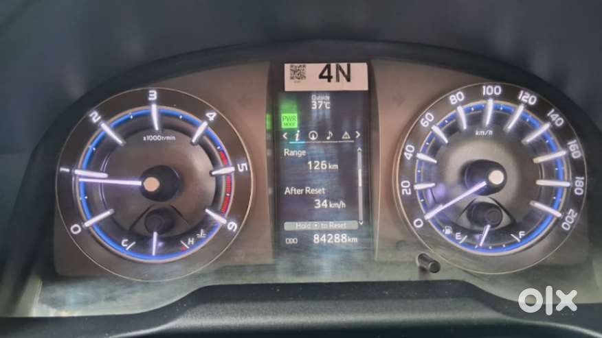 Toyota Innova Crysta 2.4 V 8 Str, 2018, Diesel