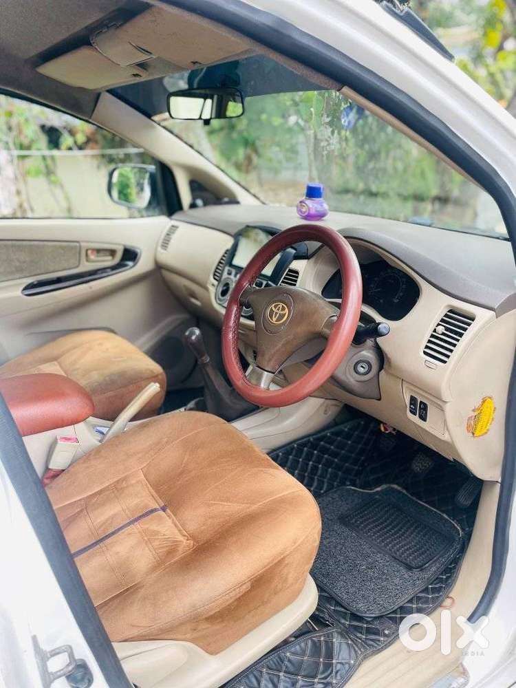 Toyota Innova 2.5 G (diesel) 7 Seater, 2005, Diesel