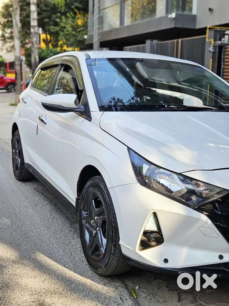 I20 Sportz - 2023 Petrol 12000kms Showroom Condition