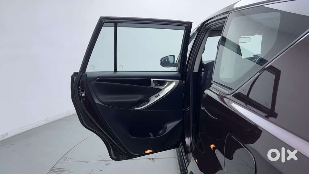 Toyota Innova Crysta [2020-ongoing] 2.7 Vx 7 Str, 2022, Petrol