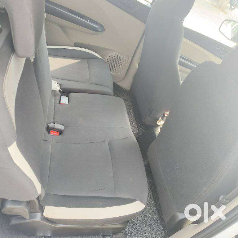 Renault Triber Rxl, 2022, Petrol