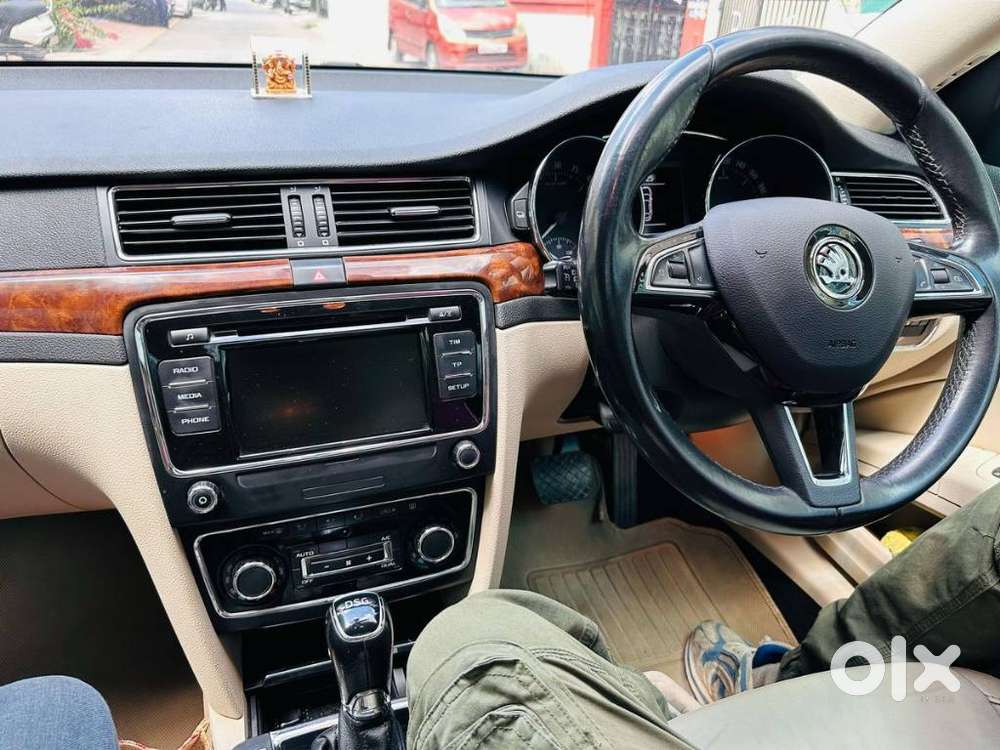 Skoda Superb 2013-2015 Elegance 2.0 Tdi Cr At, 2014, Diesel