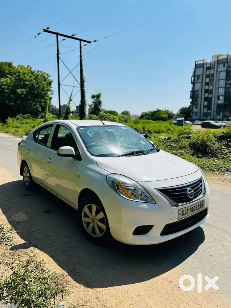 Nissan Sunny 2014 Petrol
