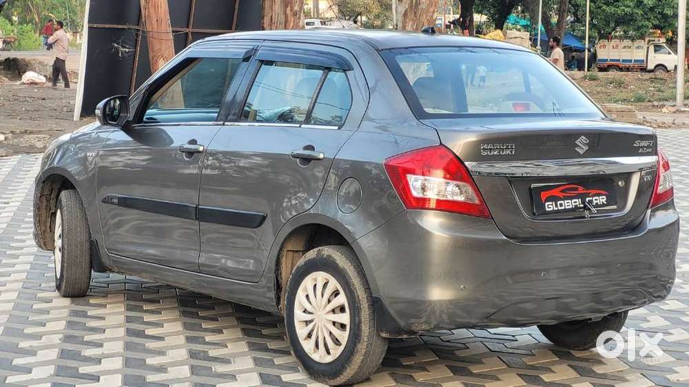 Maruti Suzuki Swift Dzire 1.2 Vxi Bsiv, 2015, Petrol