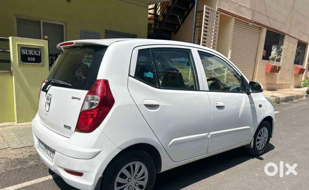 Hyundai I10 Sportz 1.2 Automatic Kappa2, 2013, Petrol