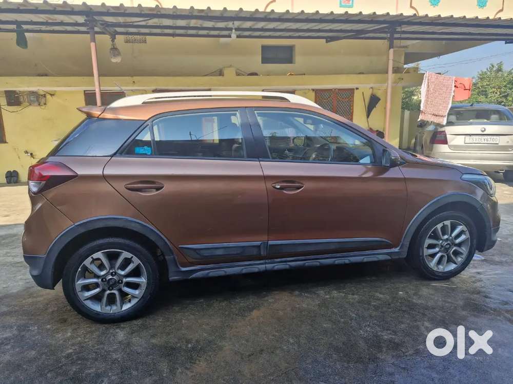 Hyundai I20 Active 2015 Petrol Well Maintained