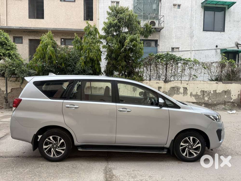 Toyota Innova Crysta 2.4 G Mt, 2021, Diesel