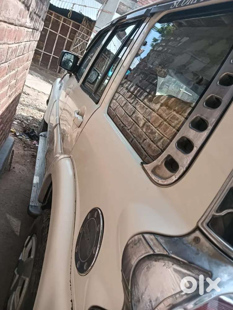 Mahindra Scorpio 2015 Diesel 125000 Km Driven