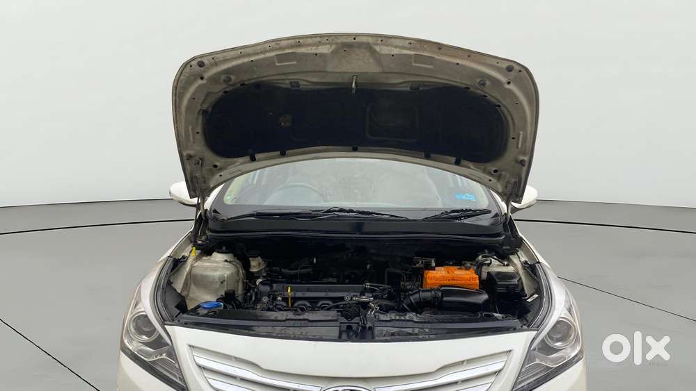 Hyundai Verna 1.6 Vtvt Sx, 2016, Petrol