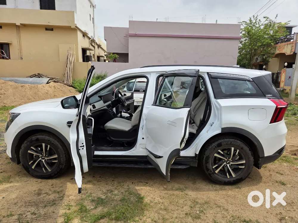 Mahindra Xuv700 Diesel Mt 2025