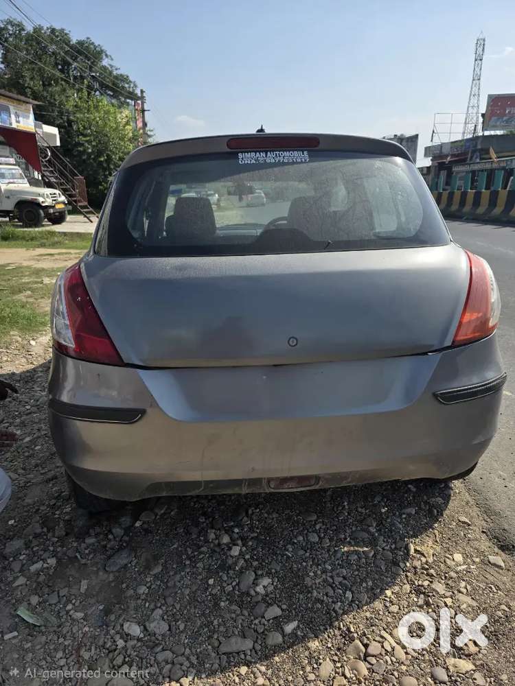 Maruti Suzuki Swift 2105 Petrol