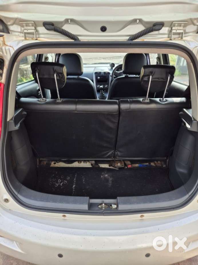 Maruti Suzuki Ritz Vxi, 2011, Petrol